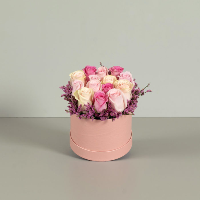 Cappelliera di Rose Fresche